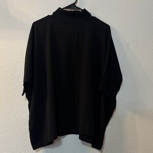 Flat White Black Oversized Top
